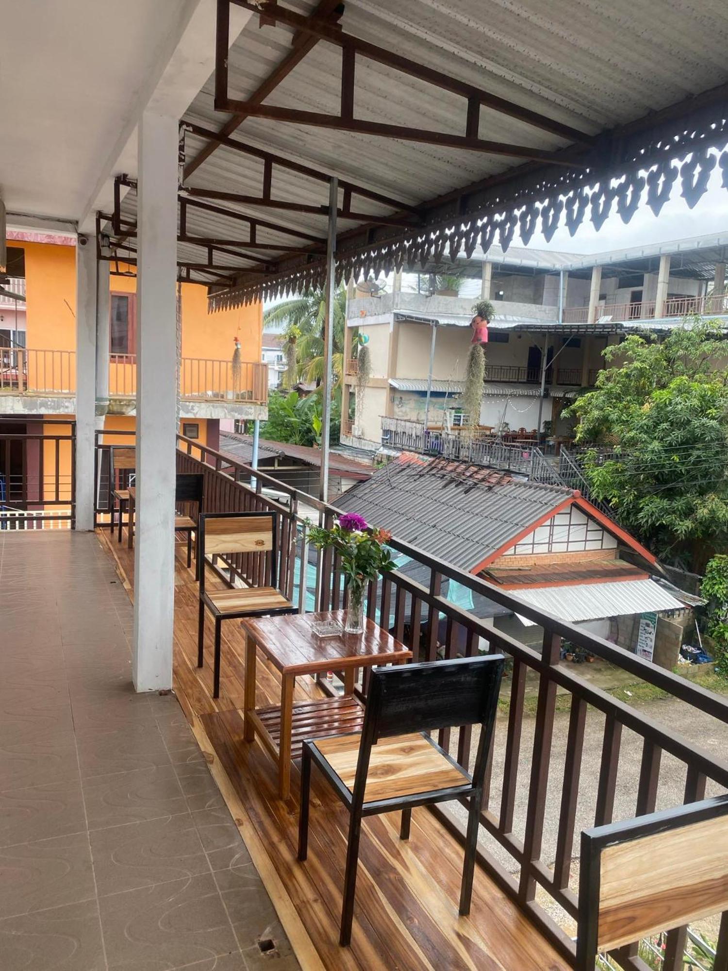 Vang Vieng Victory Guesthouse Exteriör bild